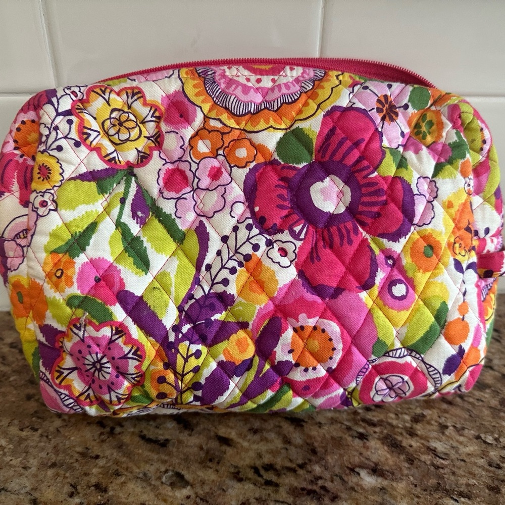 Vera Bradley Makeup Bag Pixie Blooms